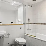 Enchanting Abode -sleeps 6 With Balcony! Lägenhet Bristol